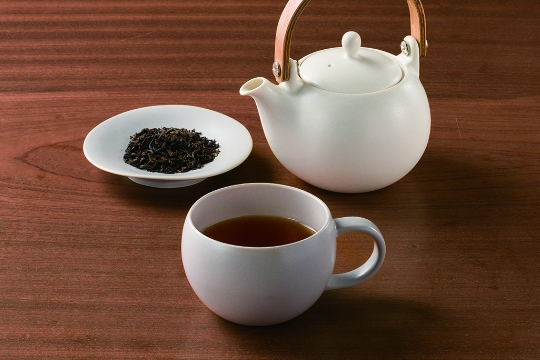 お茶「和紅茶 ももかpremium」の画像